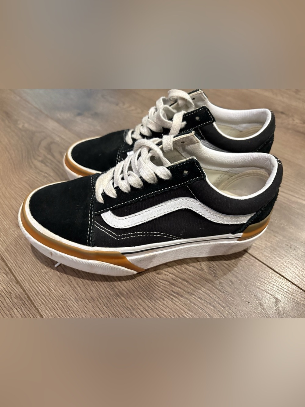 Vans Black & White Old Skool Low-Top platform Sneakers